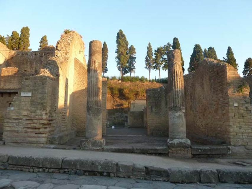 Herculaneum Ins Or II.4